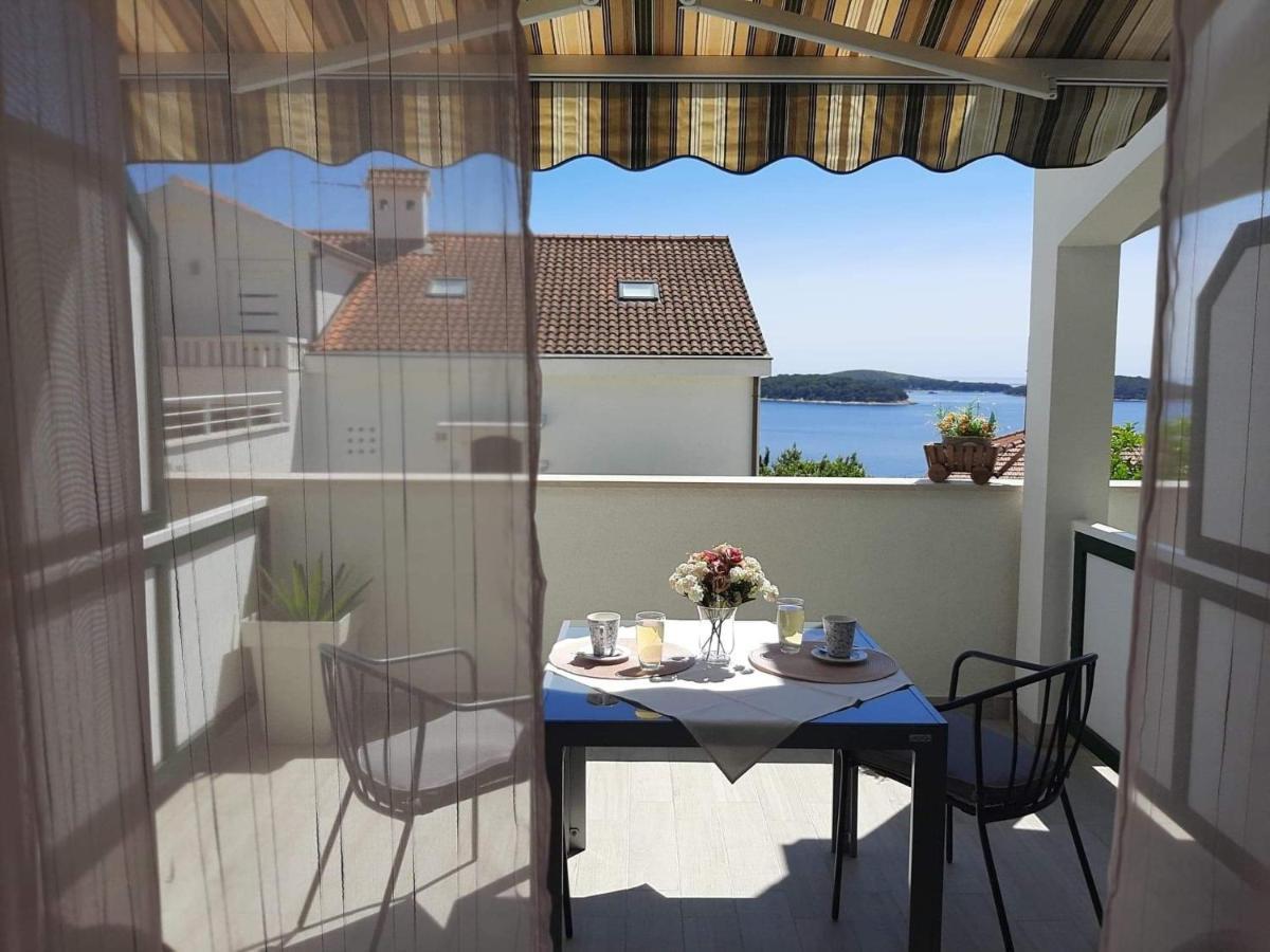 Apartmani Marinka Viskovic Хвар Екстериор снимка
